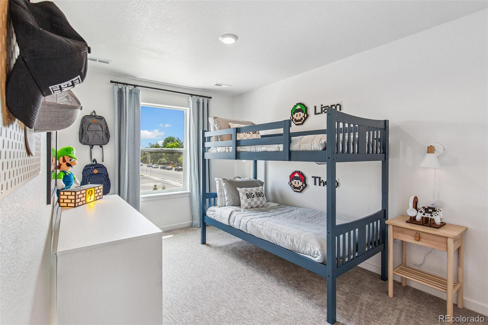 MLS Image #8 for 1391 s clinton street,denver, Colorado