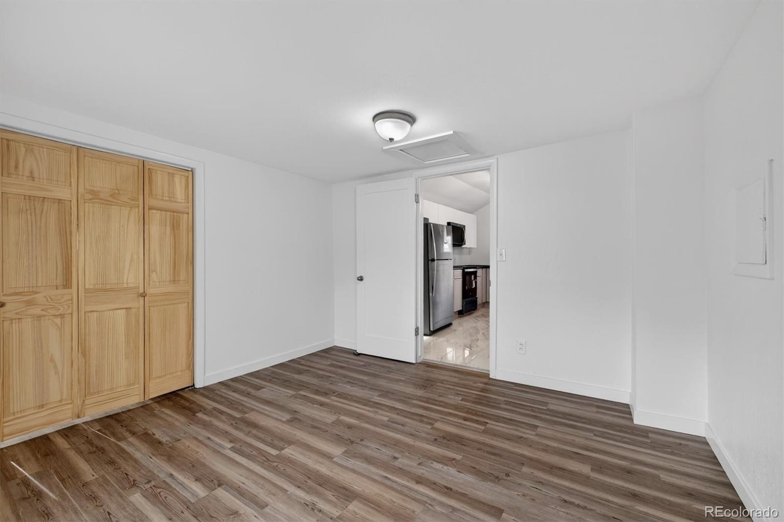 MLS Image #16 for 137  hazel court,denver, Colorado