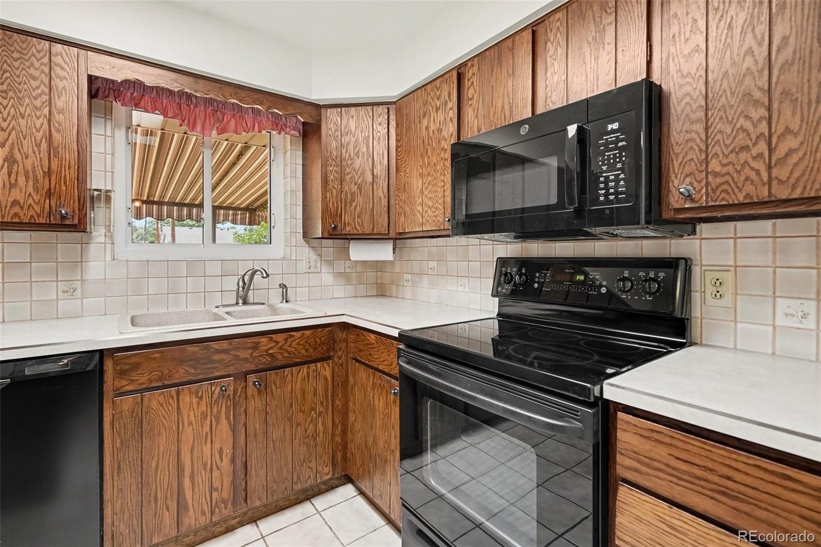 MLS Image #12 for 12503 e exposition avenue,aurora, Colorado