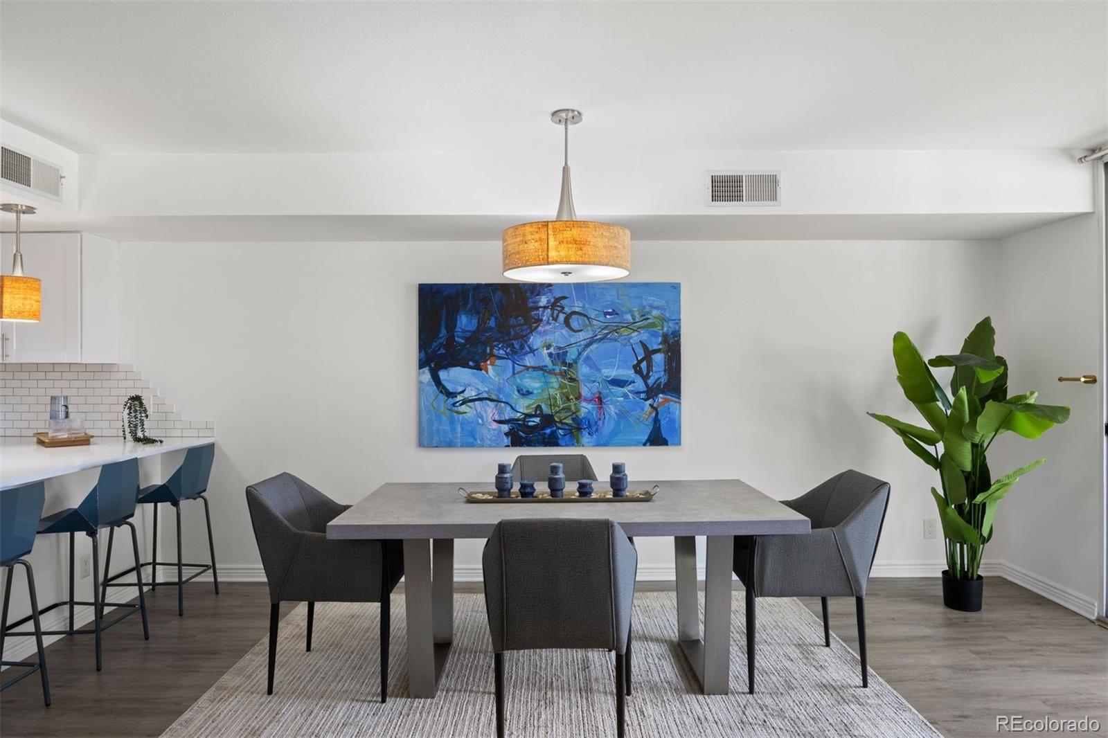 MLS Image #10 for 5955 e 10th avenue,denver, Colorado