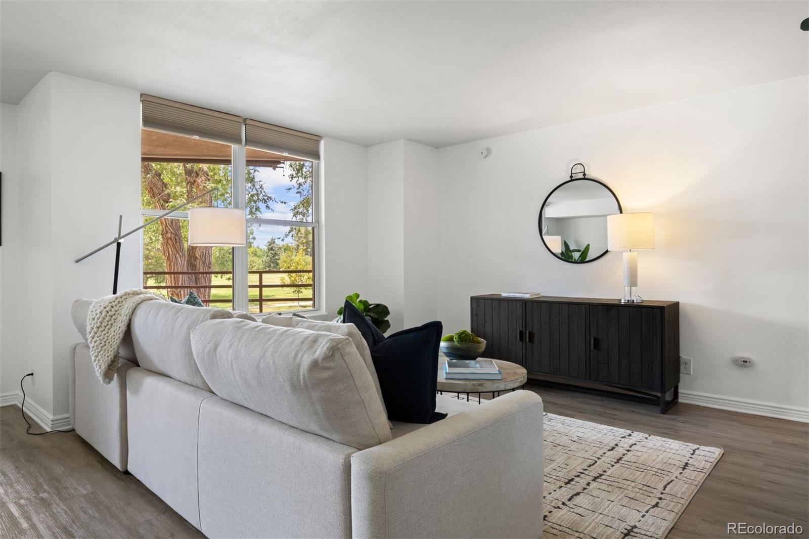 MLS Image #13 for 5955 e 10th avenue,denver, Colorado