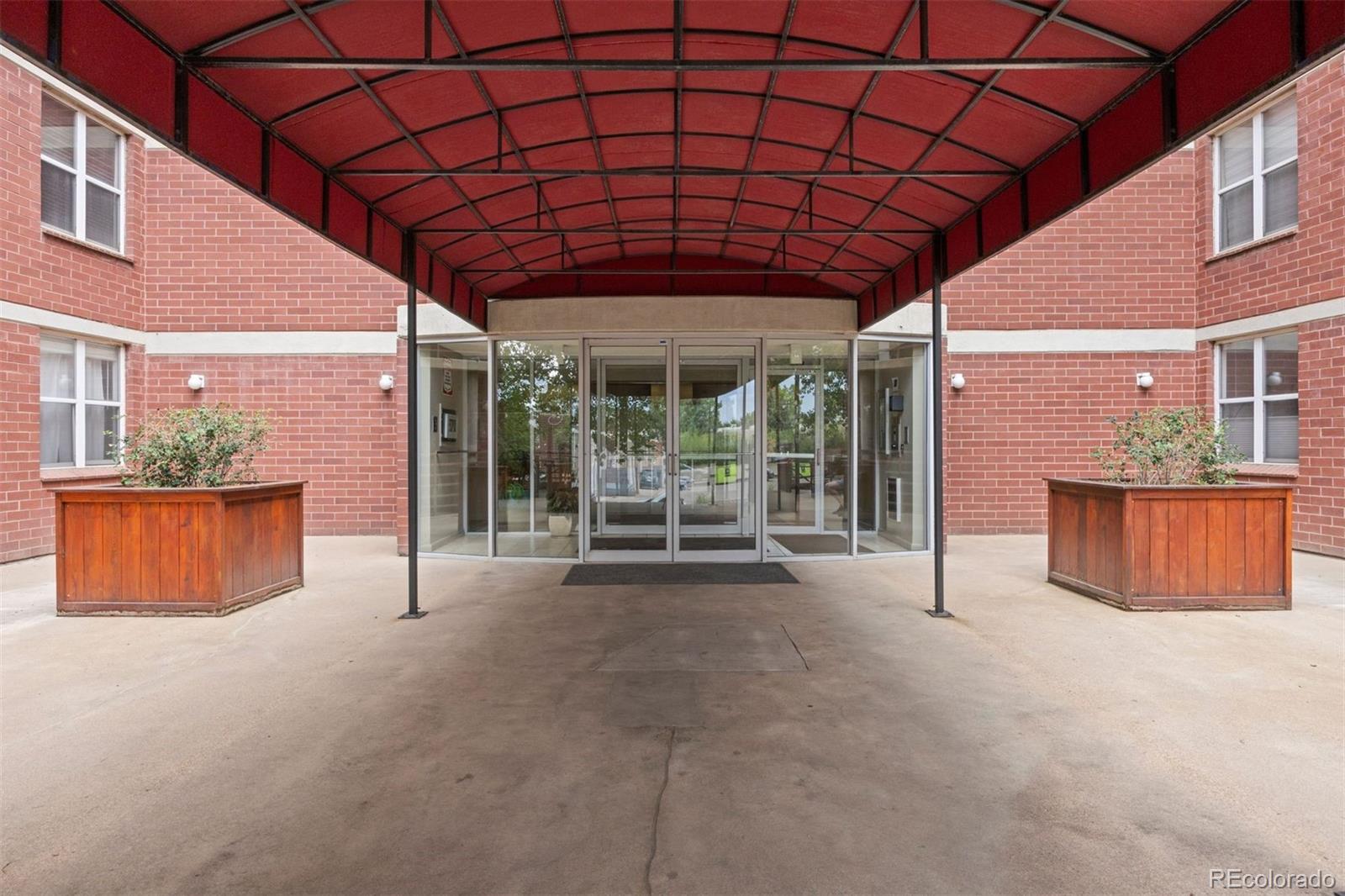 MLS Image #29 for 5955 e 10th avenue,denver, Colorado