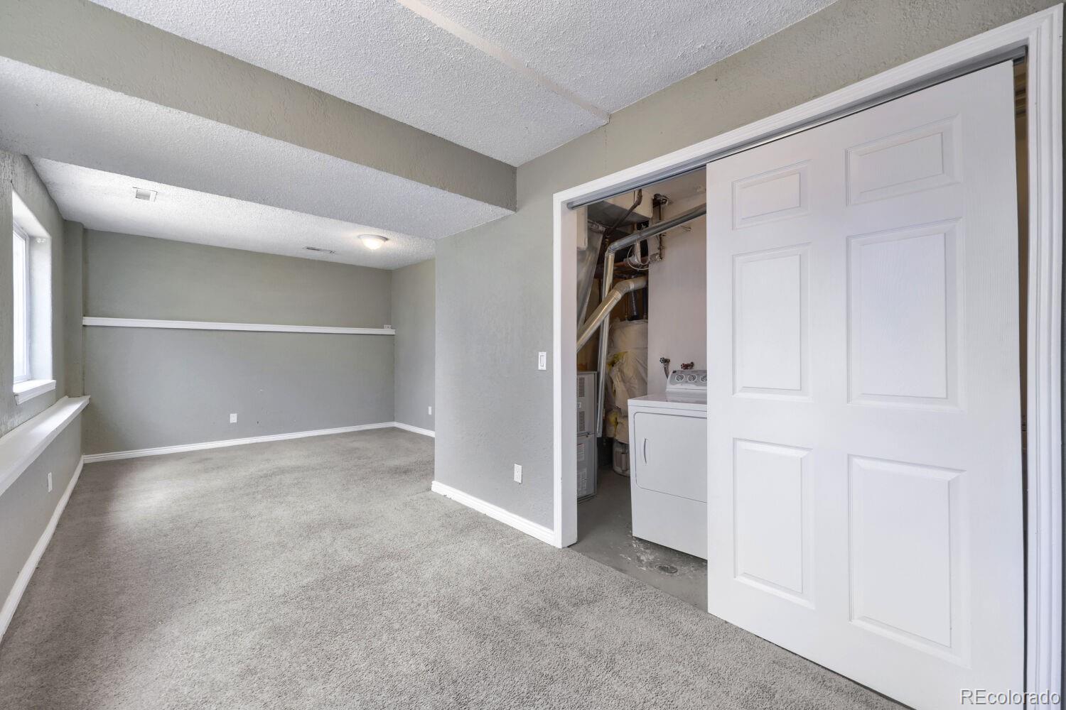 MLS Image #13 for 7530  hilltop circle,denver, Colorado