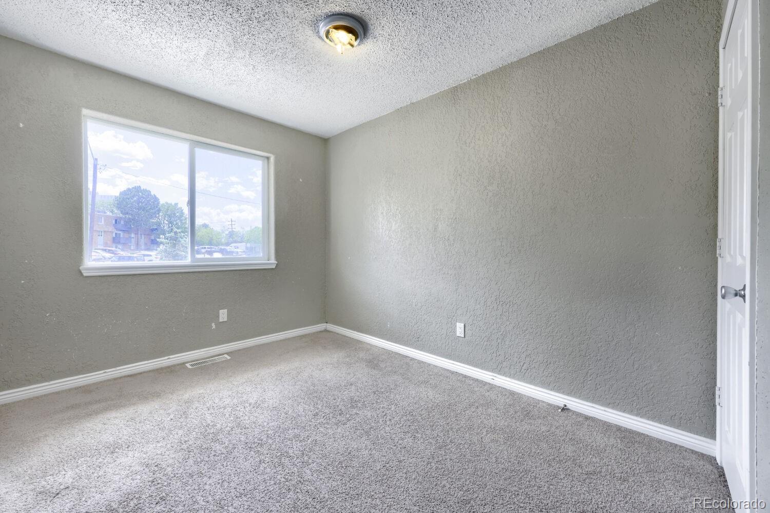 MLS Image #17 for 7530  hilltop circle,denver, Colorado