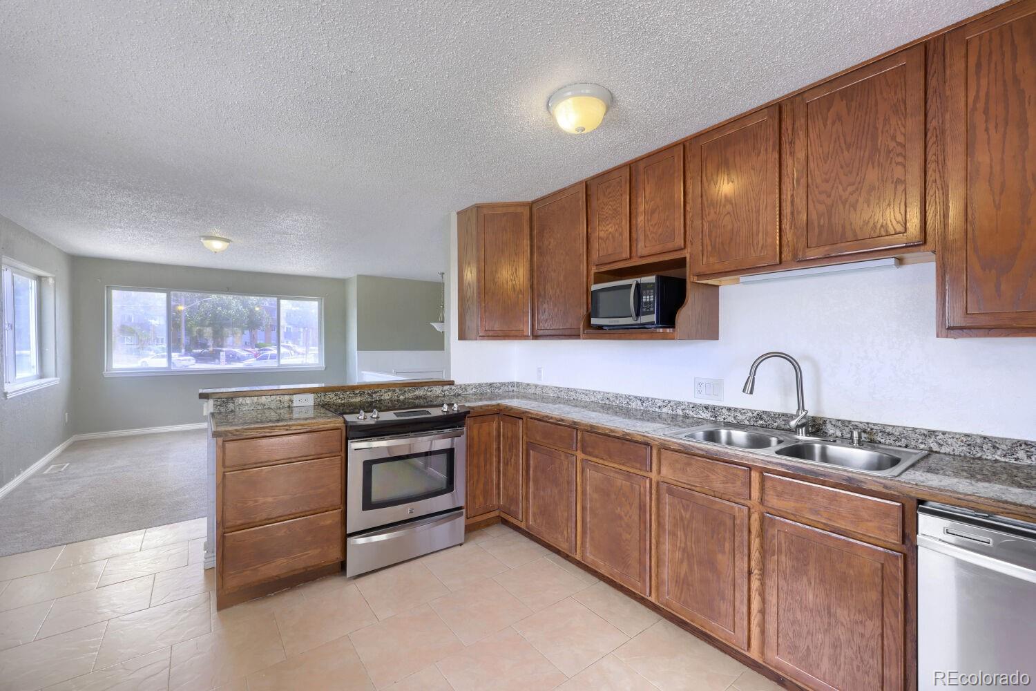 MLS Image #7 for 7530  hilltop circle,denver, Colorado