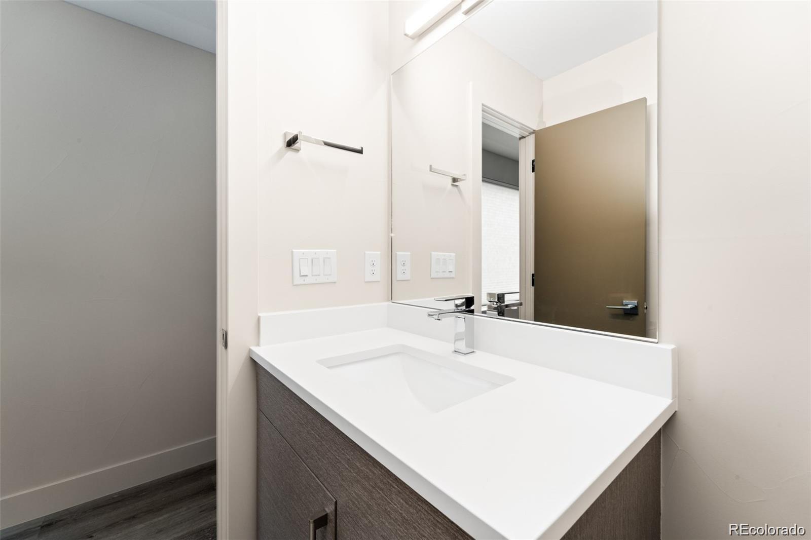 MLS Image #16 for 1314  yates street,denver, Colorado