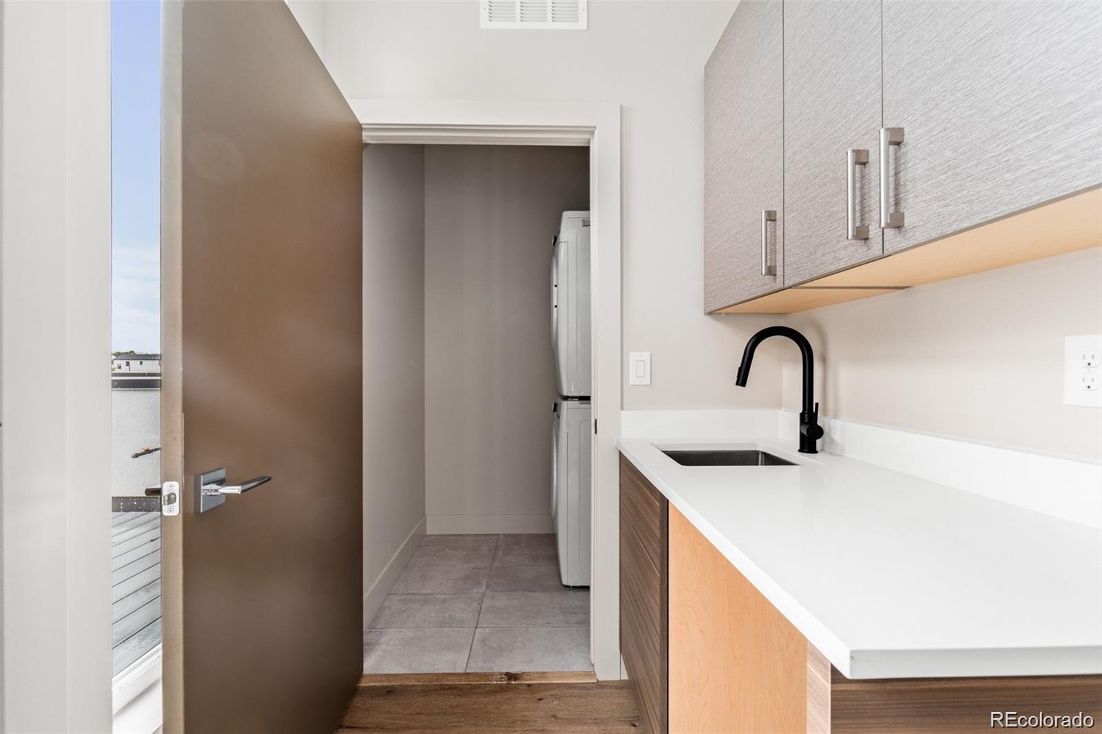 MLS Image #21 for 1314  yates street,denver, Colorado