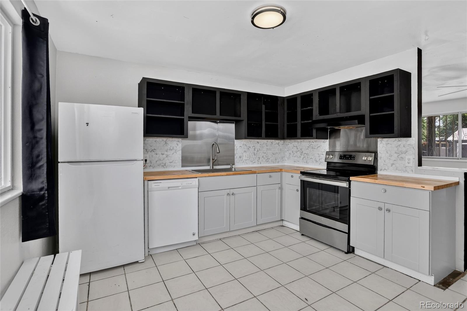 MLS Image #10 for 5353  billings street,denver, Colorado