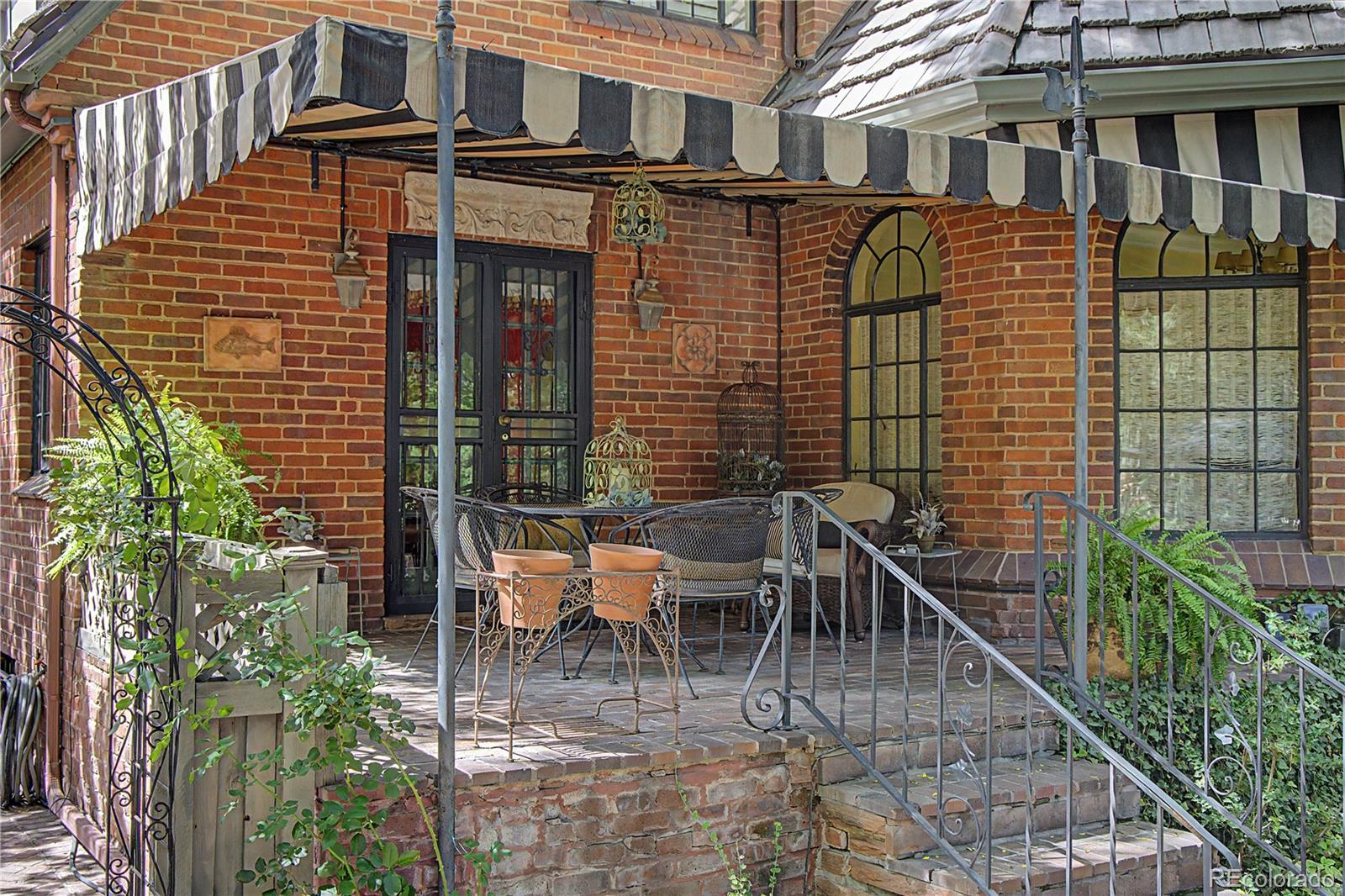 MLS Image #11 for 4330 e 6th avenue parkway,denver, Colorado