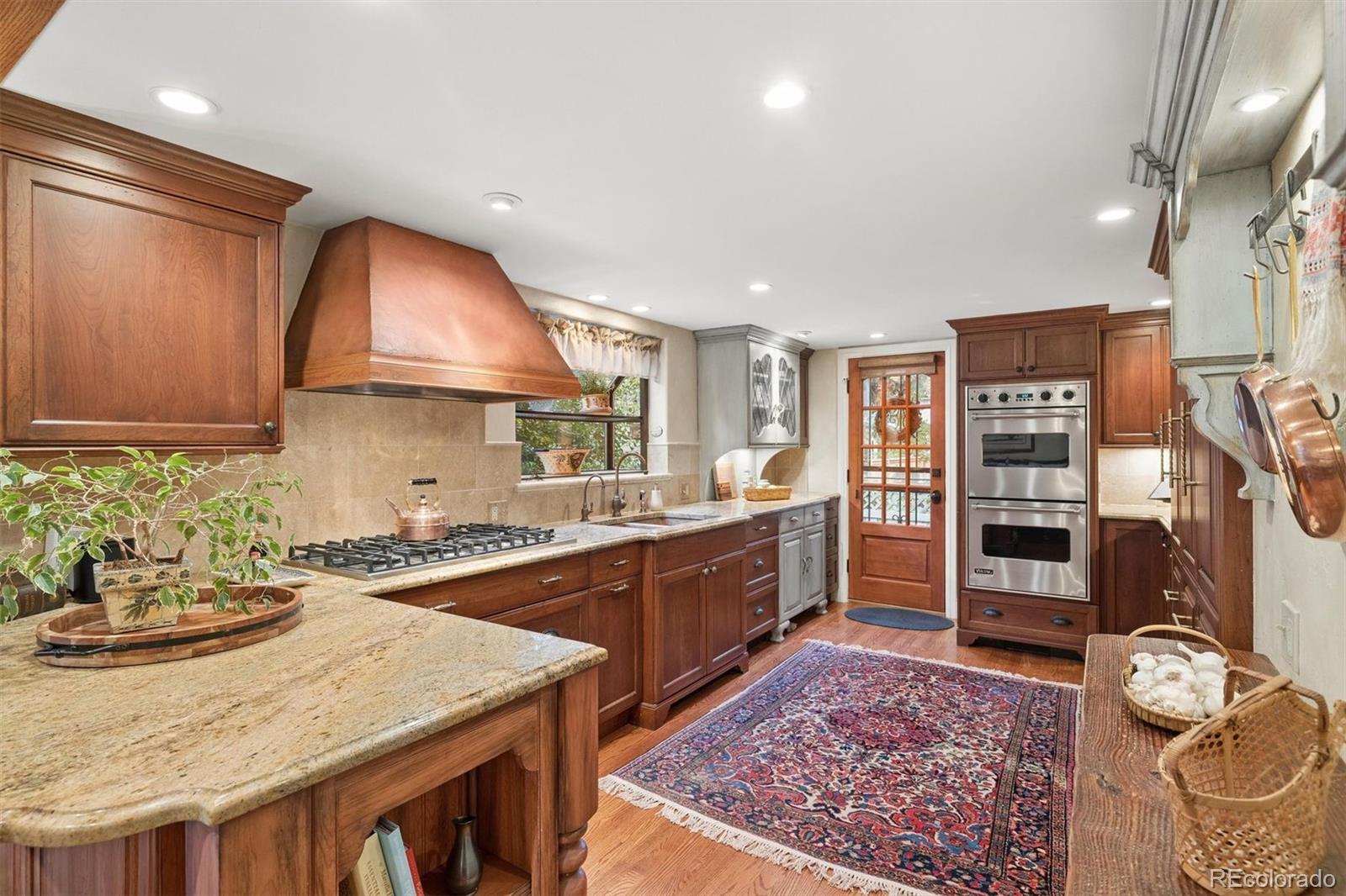 MLS Image #14 for 4330 e 6th avenue parkway,denver, Colorado