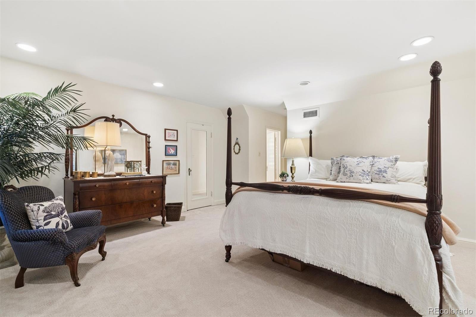 MLS Image #21 for 4330 e 6th avenue parkway,denver, Colorado