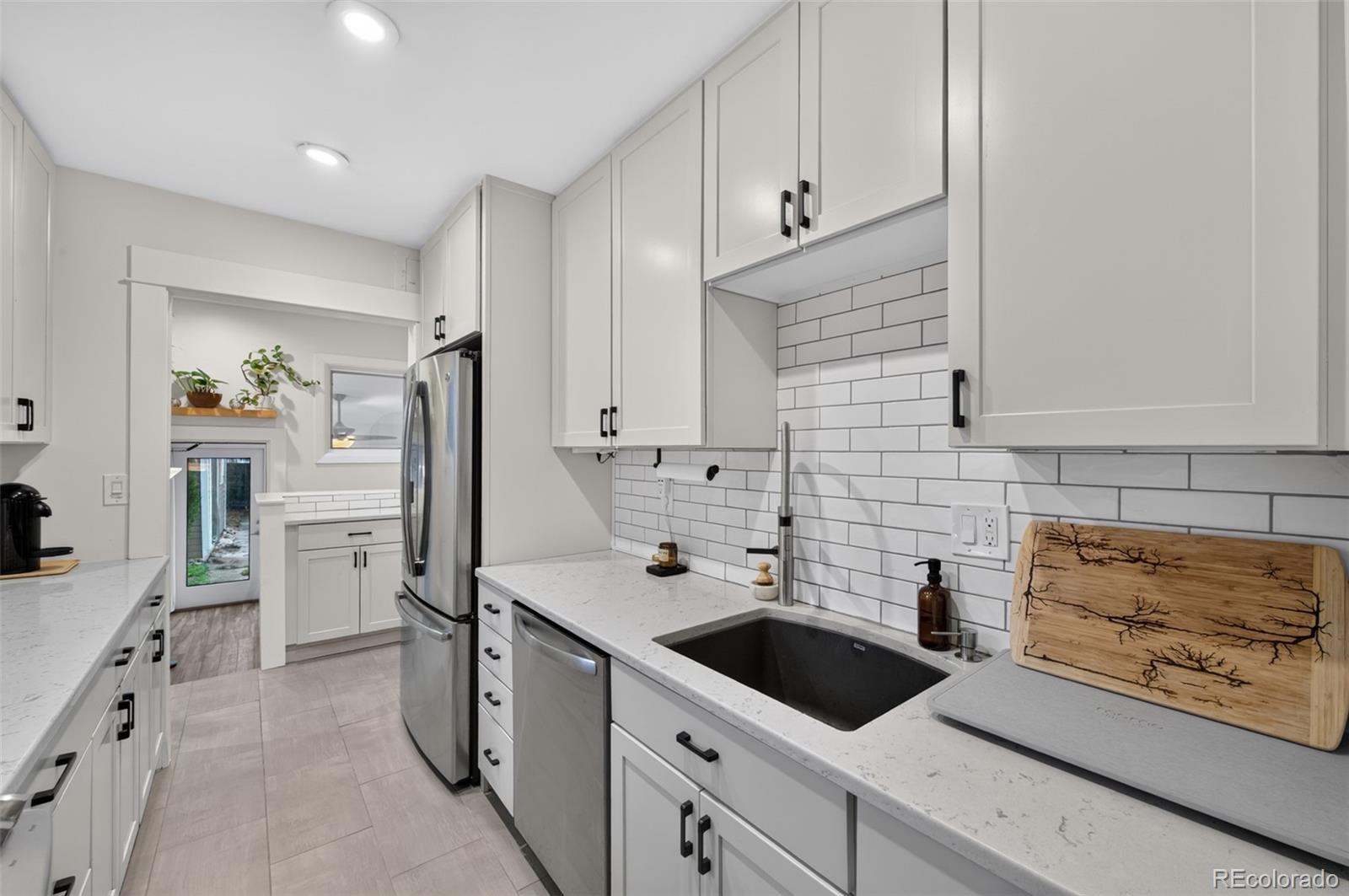 MLS Image #15 for 2060 s franklin street,denver, Colorado