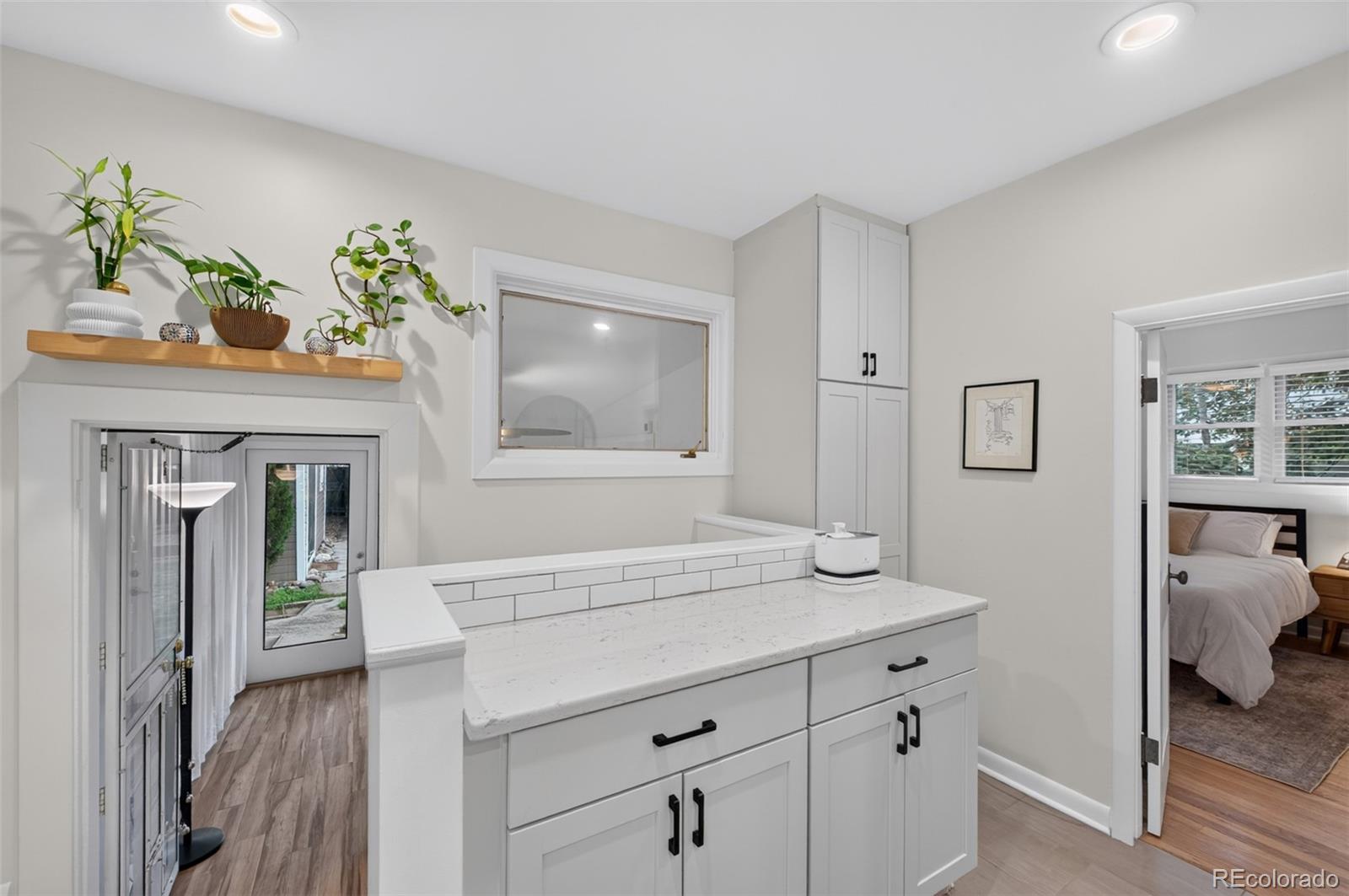 MLS Image #25 for 2060 s franklin street,denver, Colorado