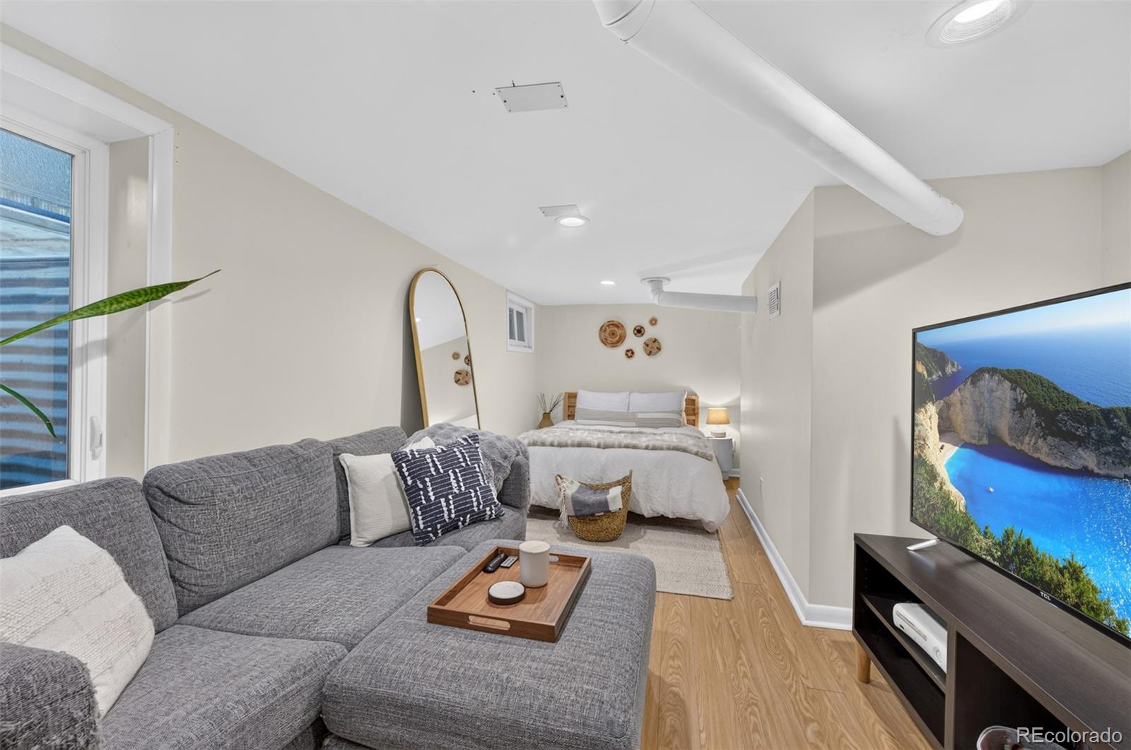 MLS Image #28 for 2060 s franklin street,denver, Colorado