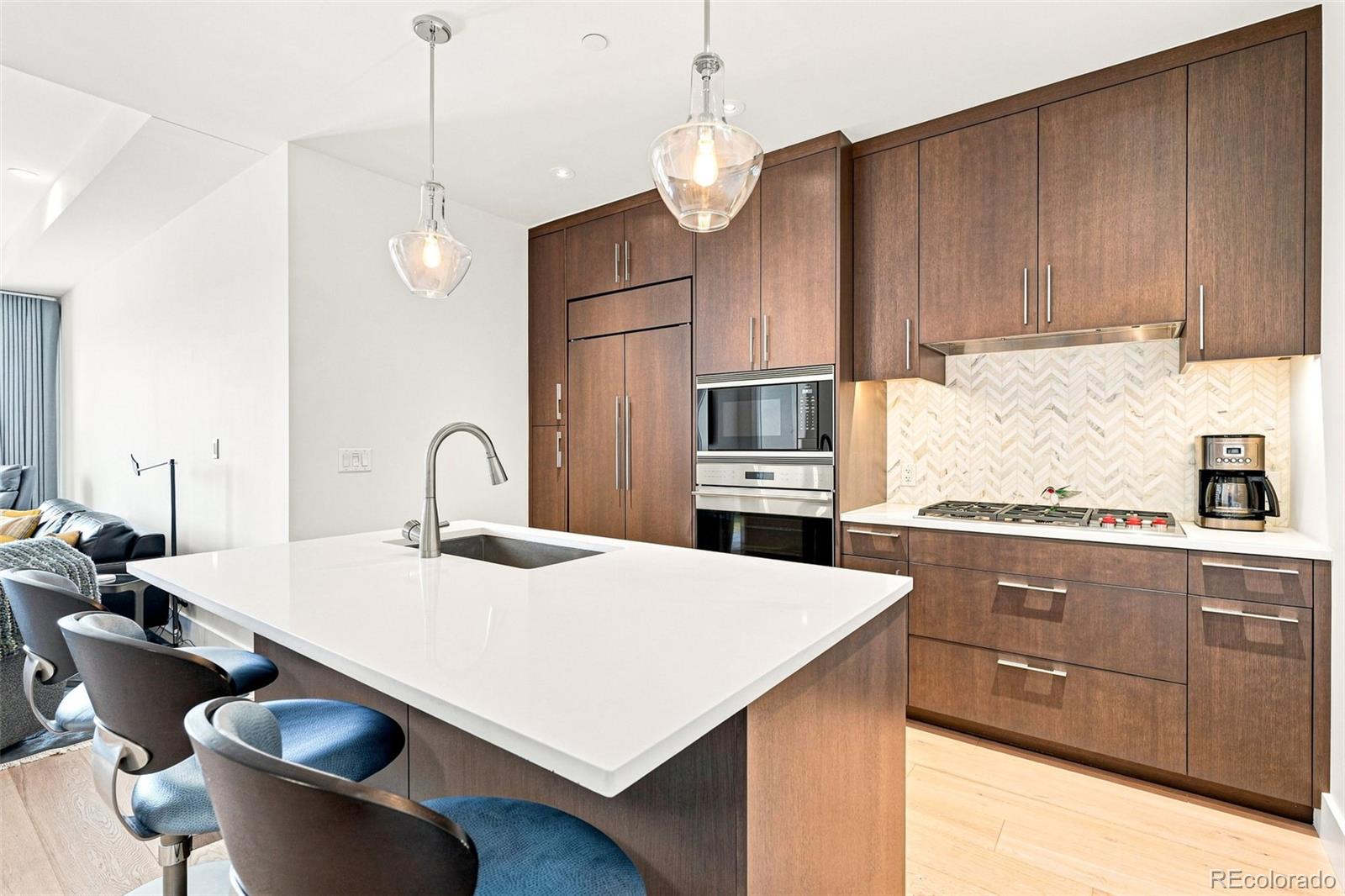 MLS Image #7 for 155  steele street,denver, Colorado
