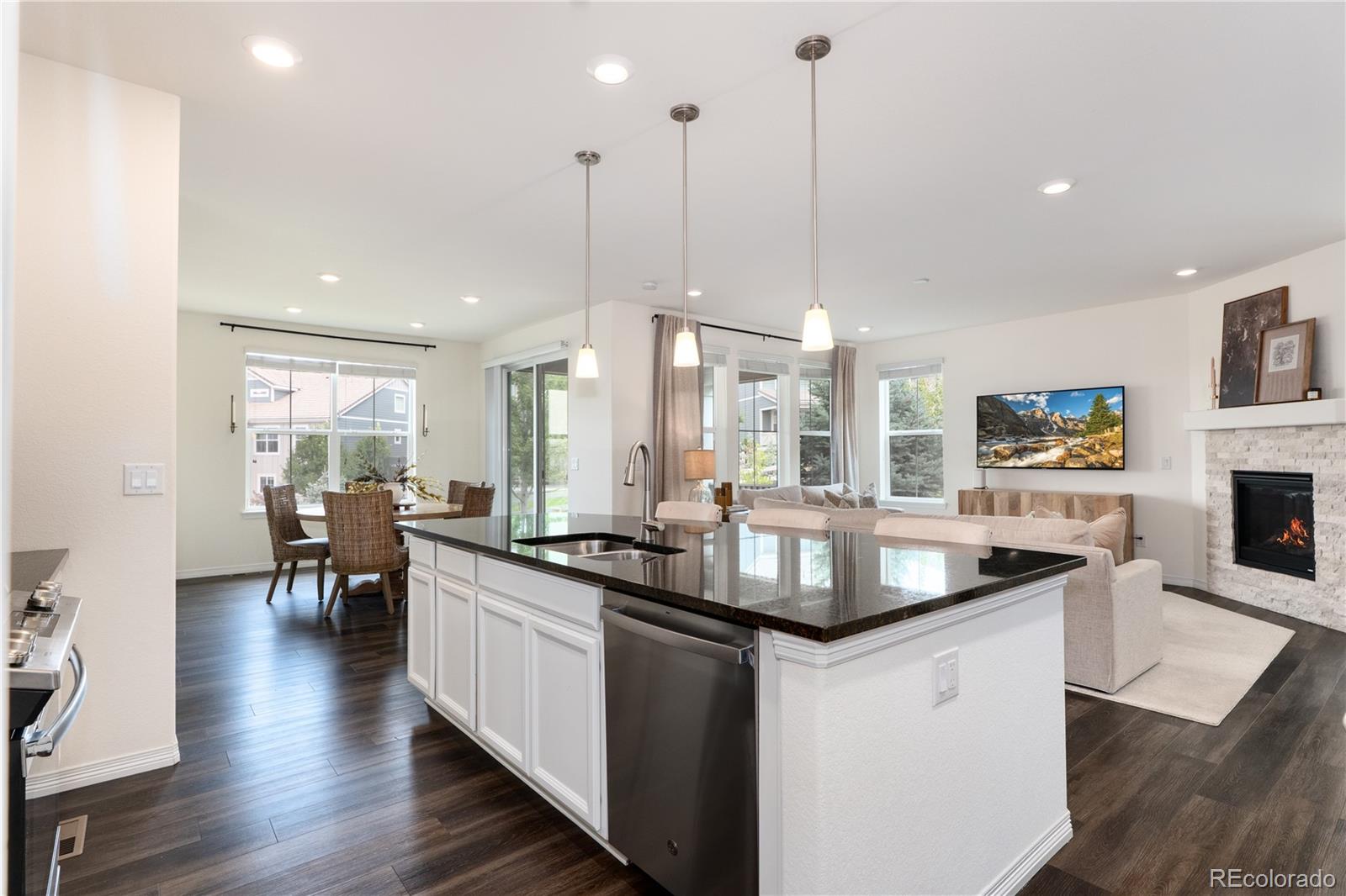 MLS Image #11 for 3223  pacific peak drive,broomfield, Colorado
