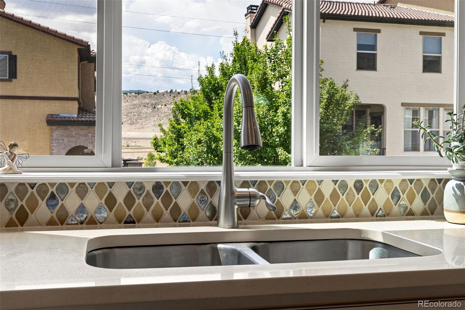 MLS Image #14 for 2519 s orion street,lakewood, Colorado