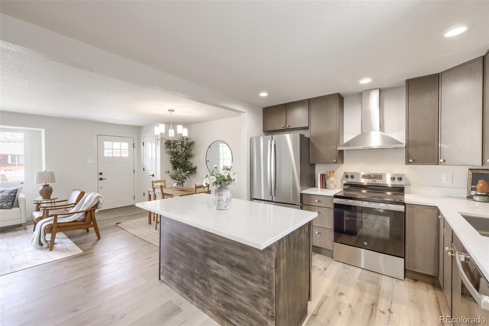 MLS Image #9 for 8641  jolene drive,denver, Colorado