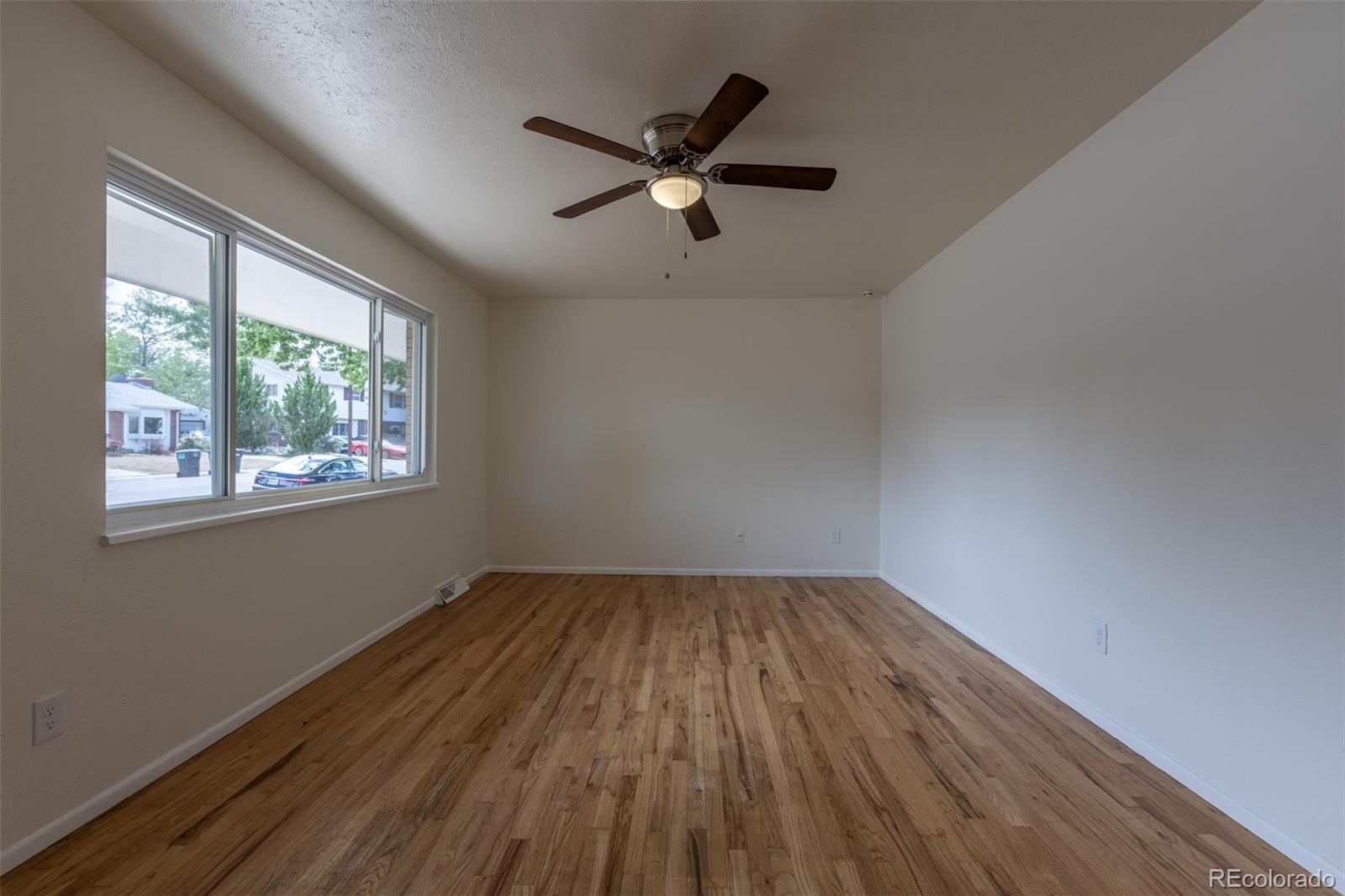 MLS Image #4 for 8169  loretta drive,denver, Colorado