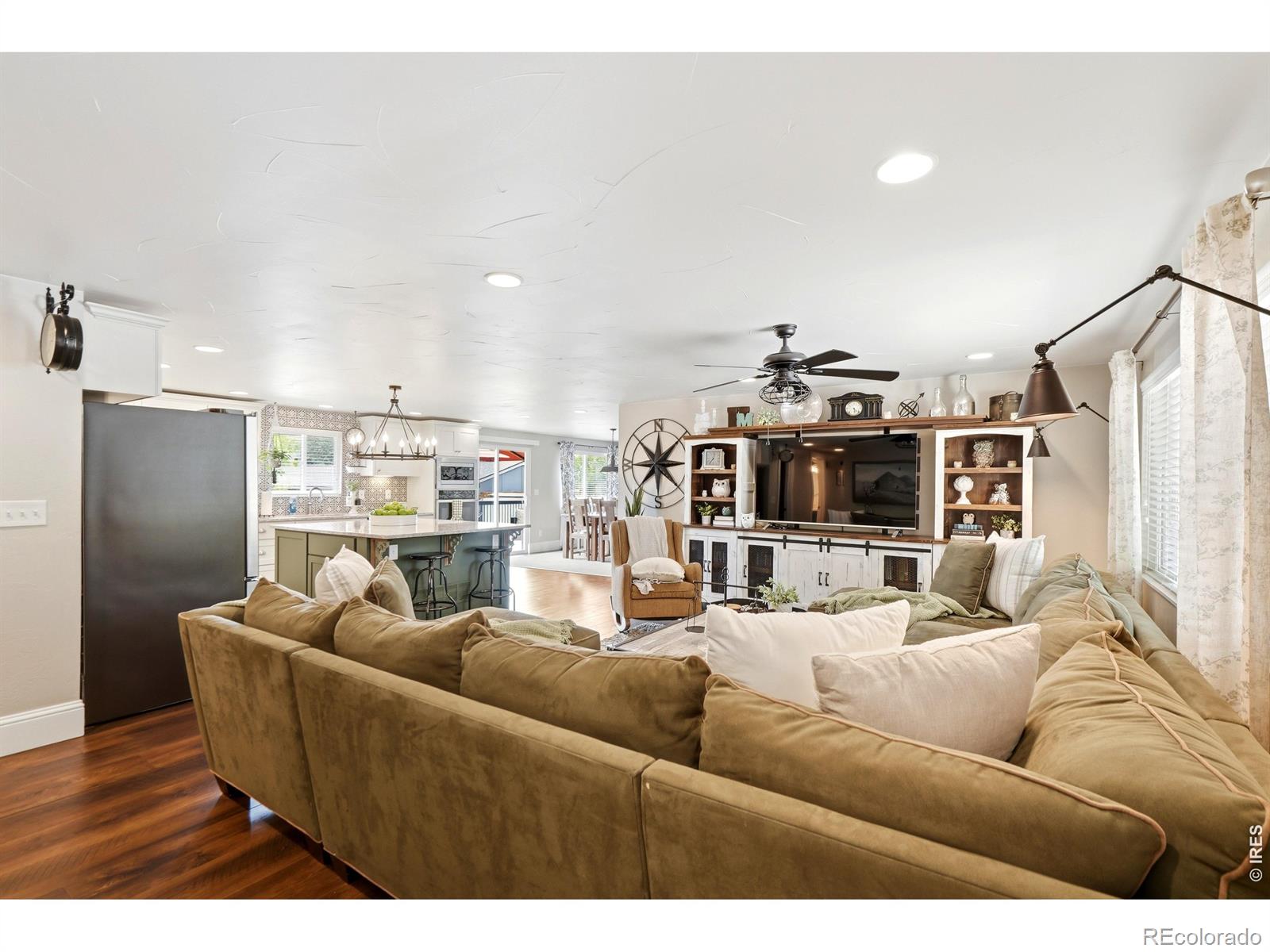 MLS Image #4 for 520  namaqua road,loveland, Colorado