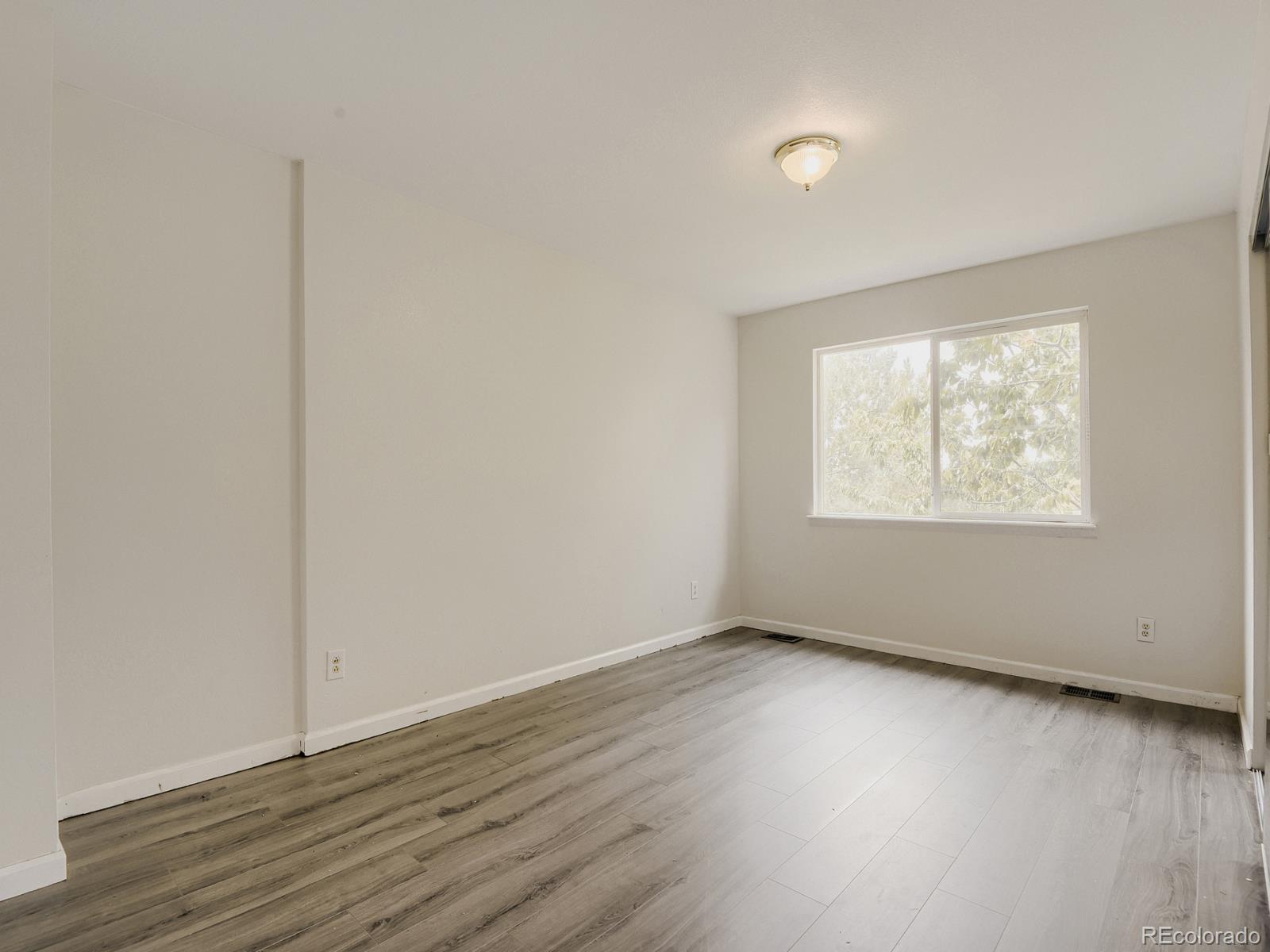 MLS Image #16 for 10805 e jewell avenue,aurora, Colorado