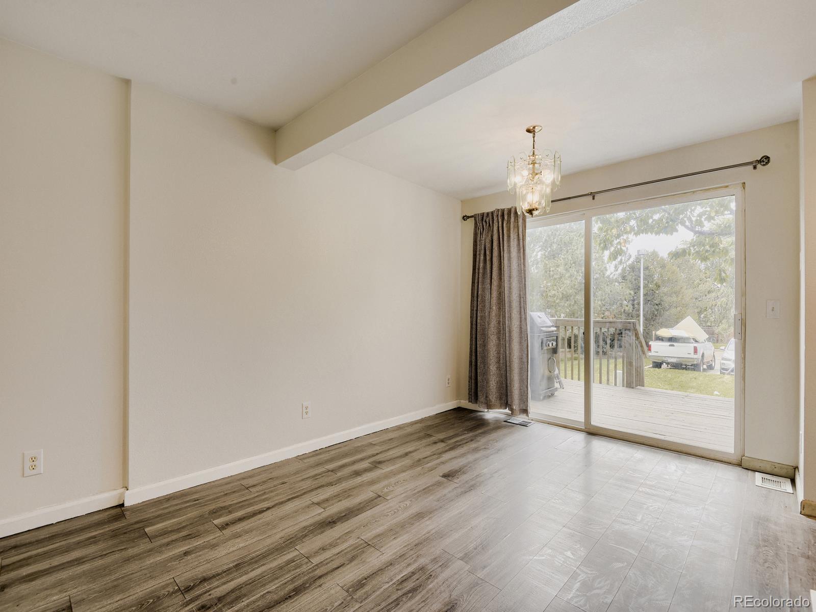 MLS Image #5 for 10805 e jewell avenue,aurora, Colorado