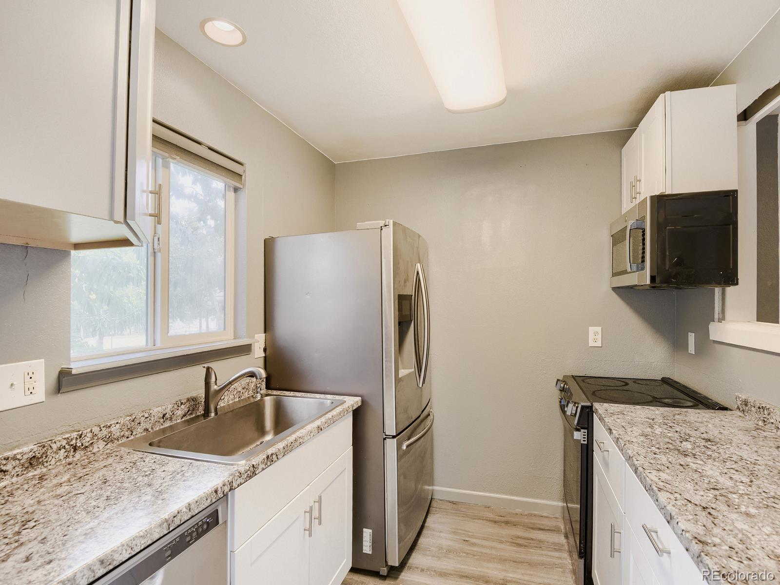 MLS Image #6 for 10805 e jewell avenue,aurora, Colorado
