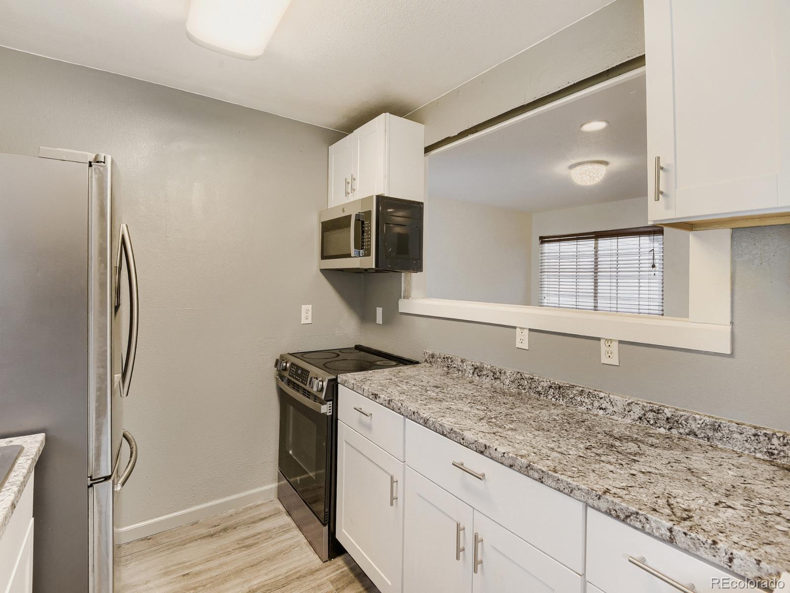 MLS Image #7 for 10805 e jewell avenue,aurora, Colorado