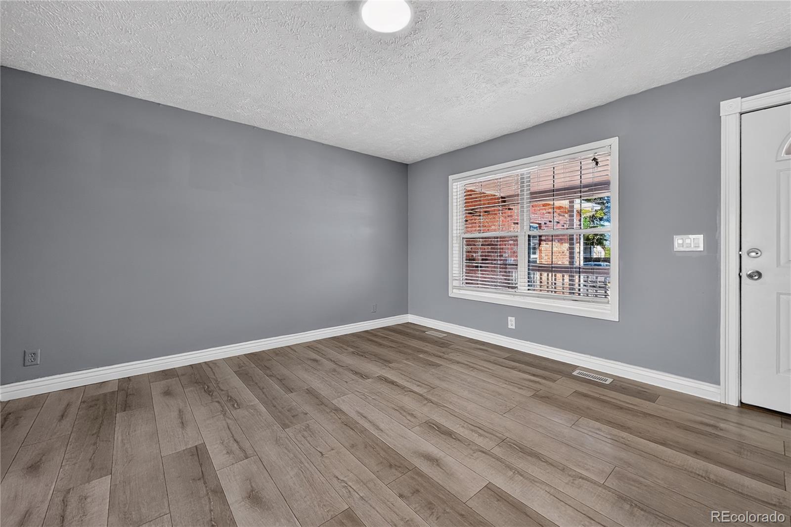 MLS Image #6 for 5881 s quatar circle,centennial, Colorado