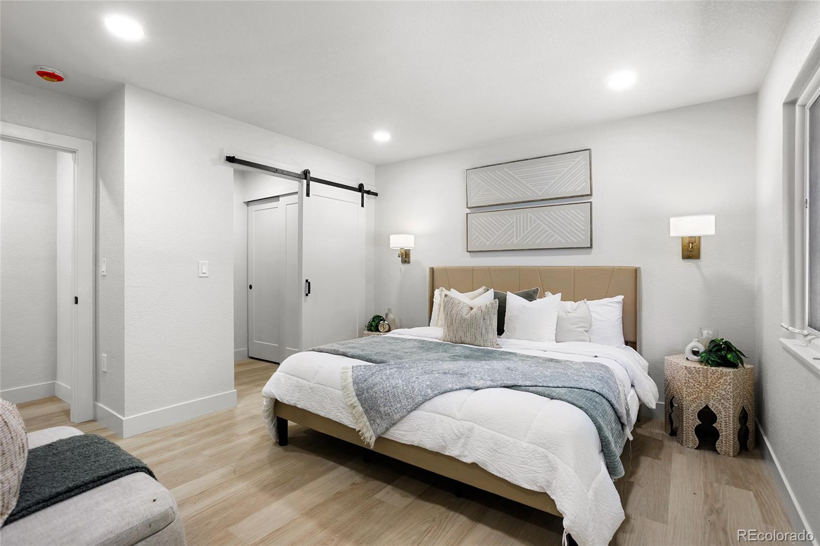 MLS Image #10 for 6882 e baker place,denver, Colorado