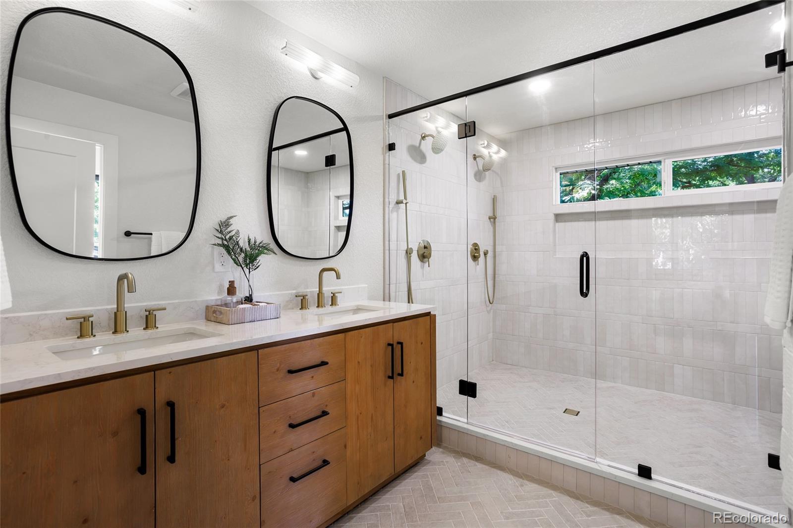 MLS Image #11 for 6882 e baker place,denver, Colorado