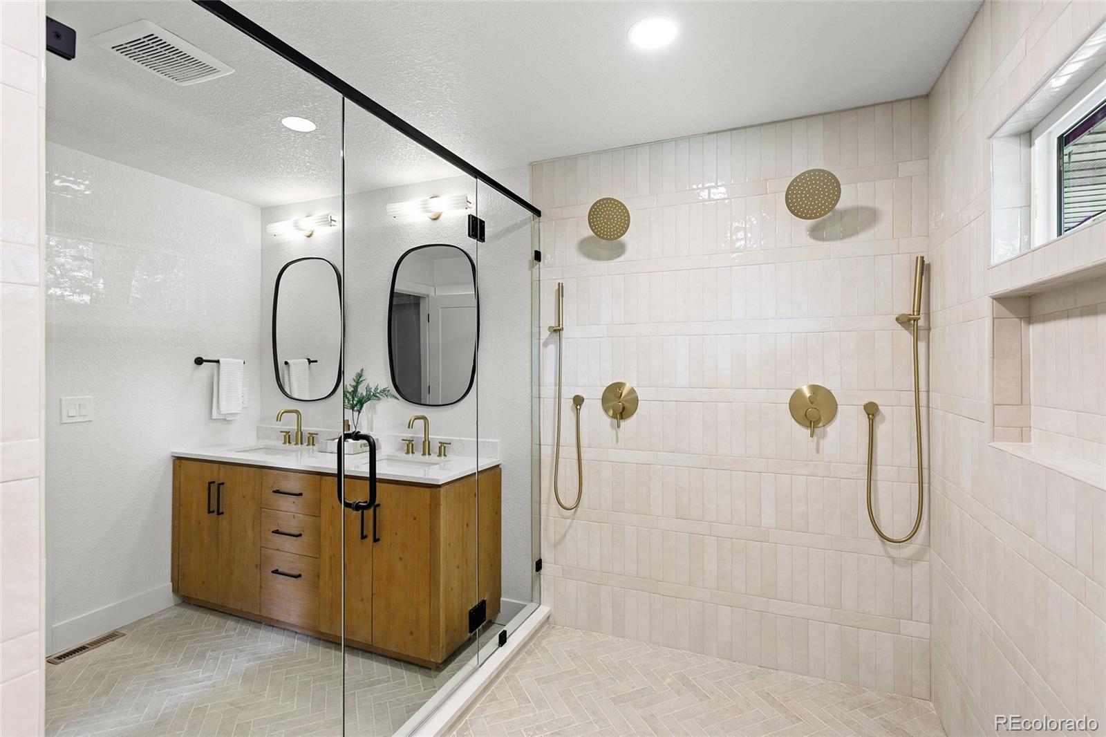 MLS Image #13 for 6882 e baker place,denver, Colorado