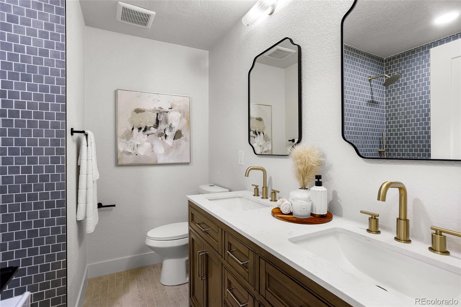 MLS Image #16 for 6882 e baker place,denver, Colorado
