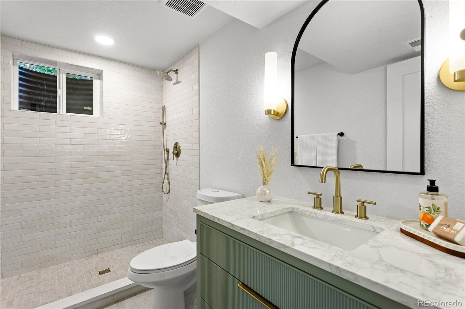 MLS Image #19 for 6882 e baker place,denver, Colorado