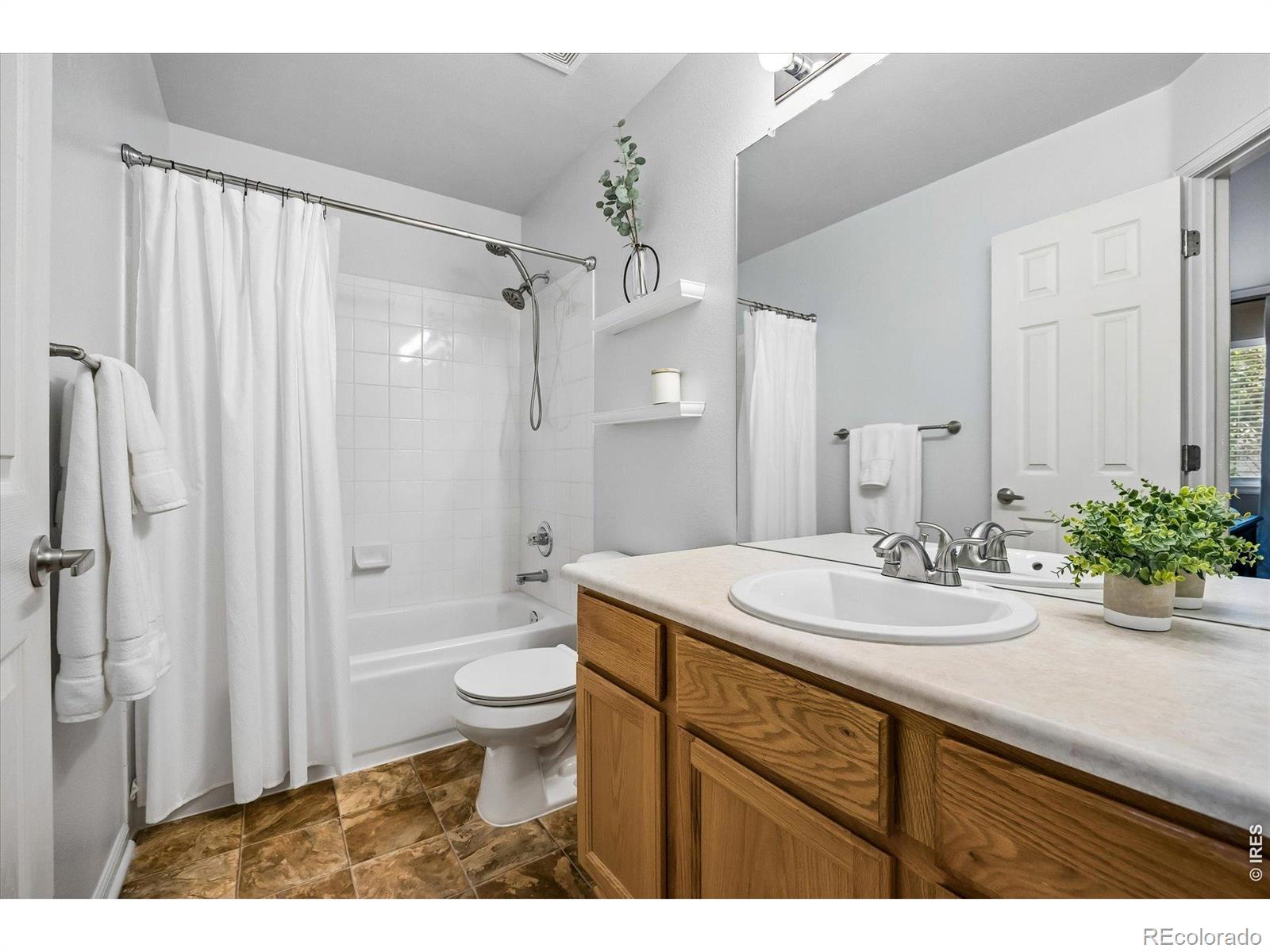 MLS Image #17 for 9653 w chatfield avenue b,littleton, Colorado