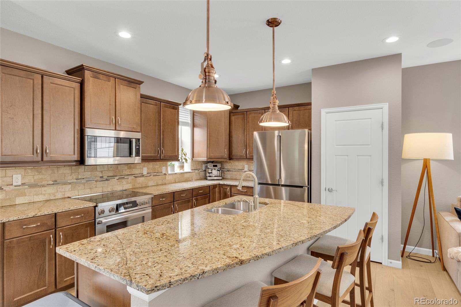 MLS Image #3 for 426  dallas street,denver, Colorado