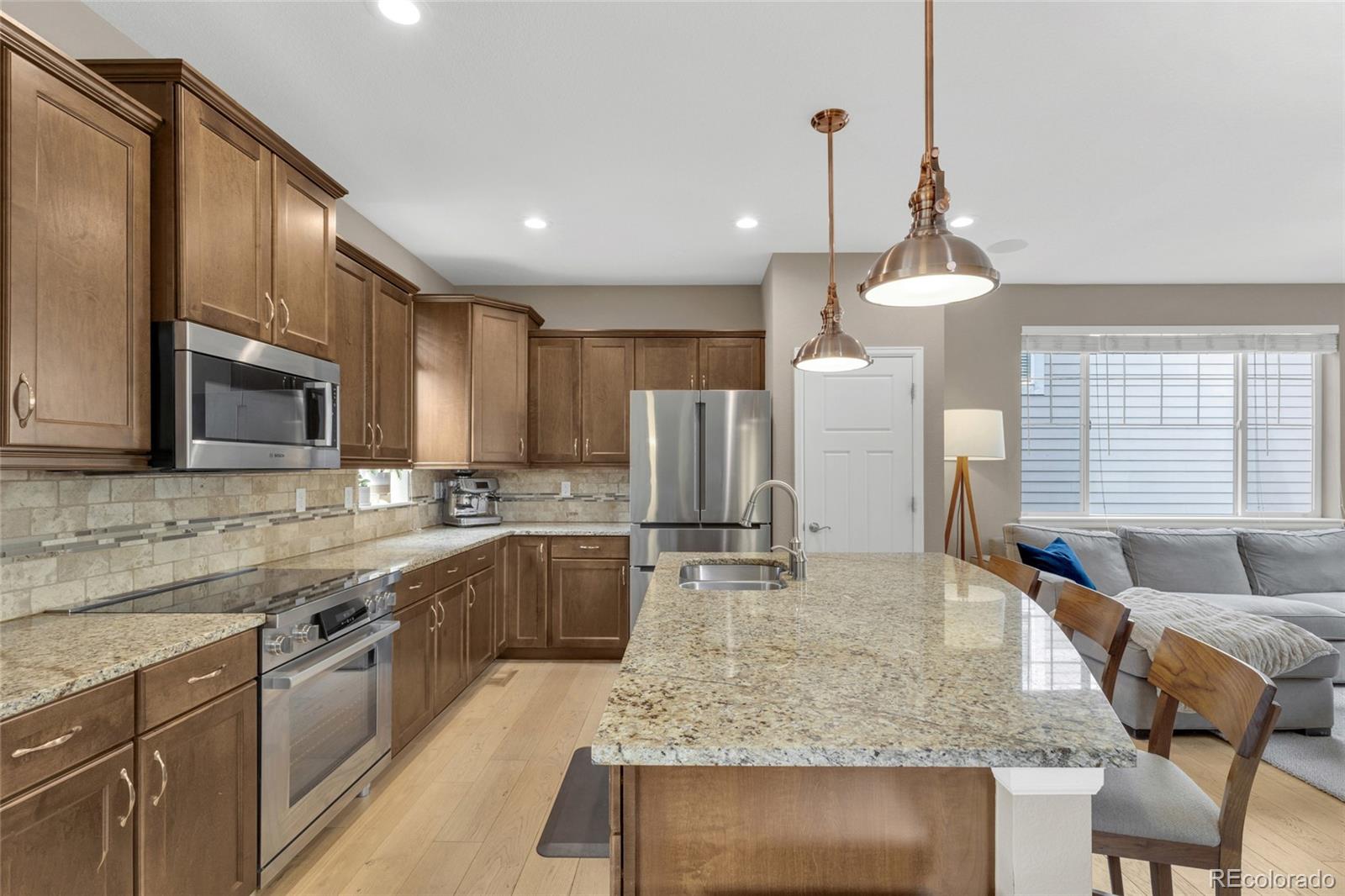MLS Image #5 for 426  dallas street,denver, Colorado