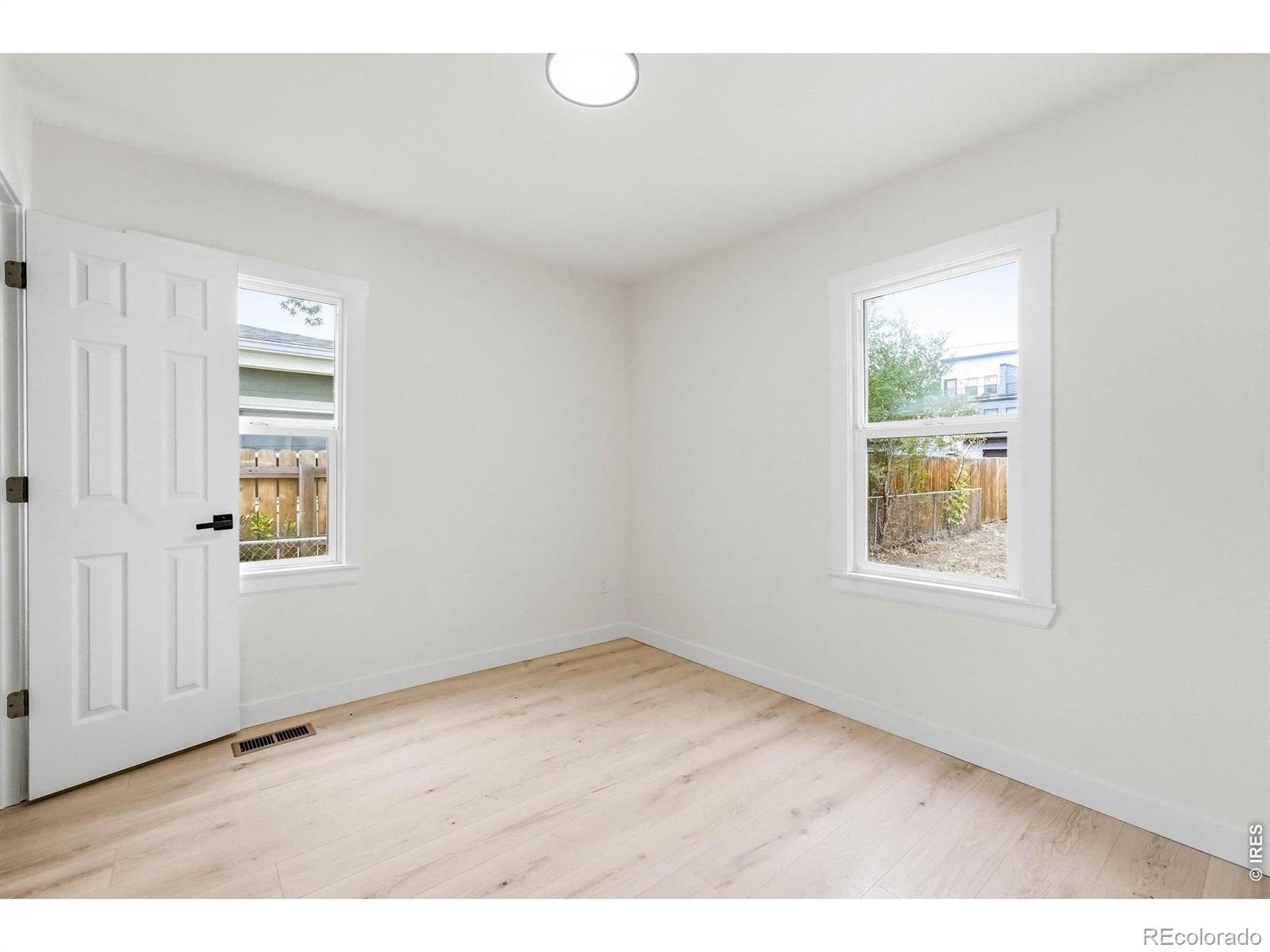 MLS Image #11 for 1410  chase street,lakewood, Colorado