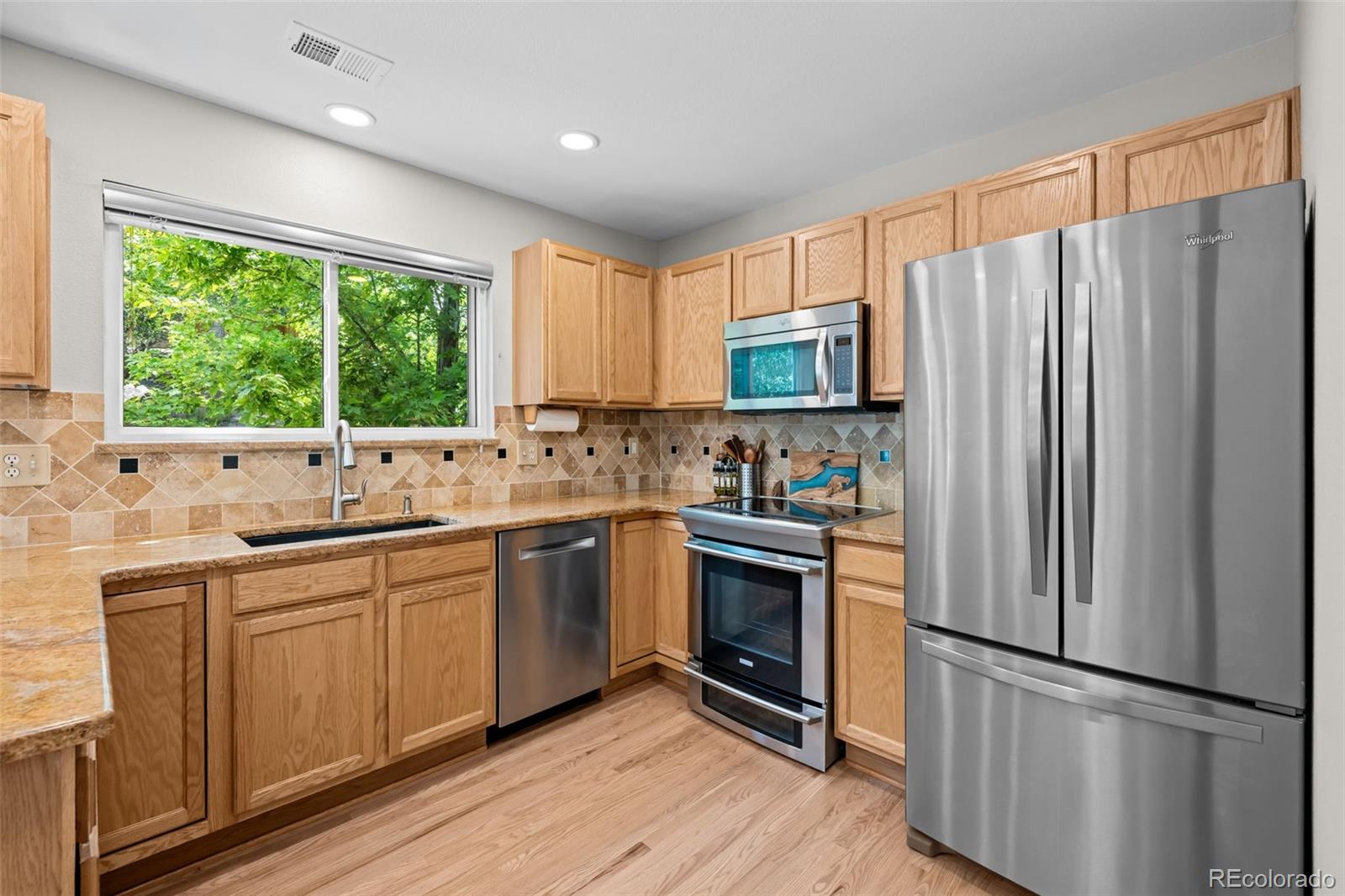 MLS Image #14 for 2548  foothills canyon court,littleton, Colorado