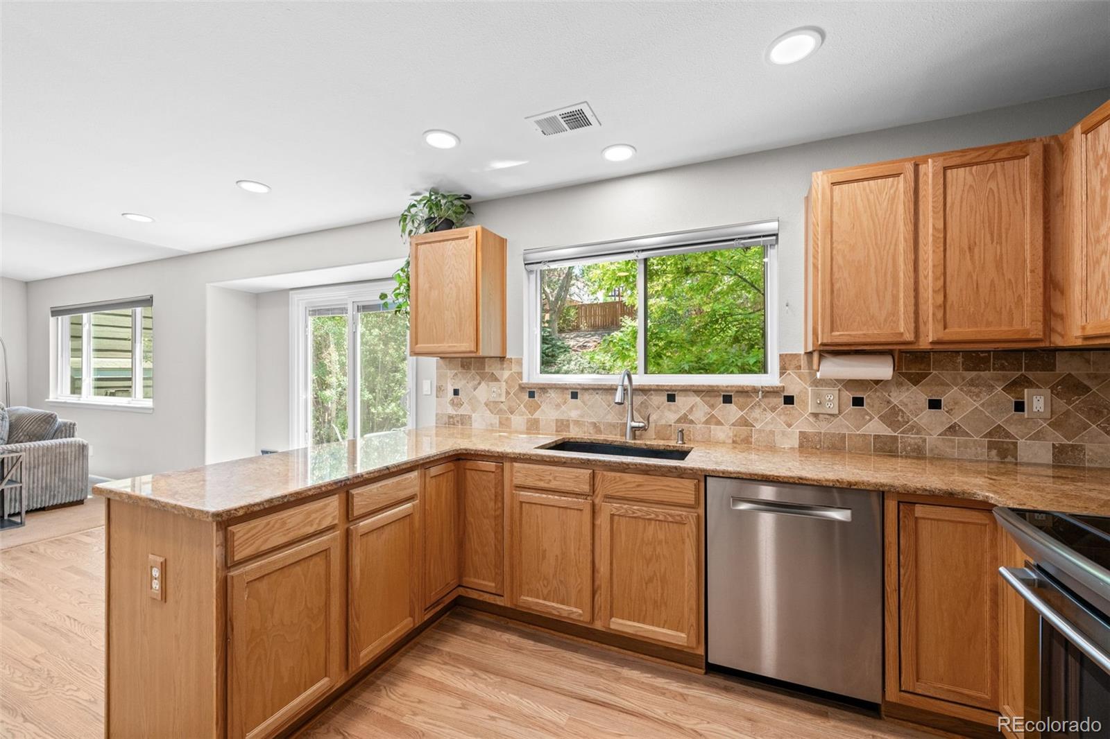 MLS Image #16 for 2548  foothills canyon court,littleton, Colorado