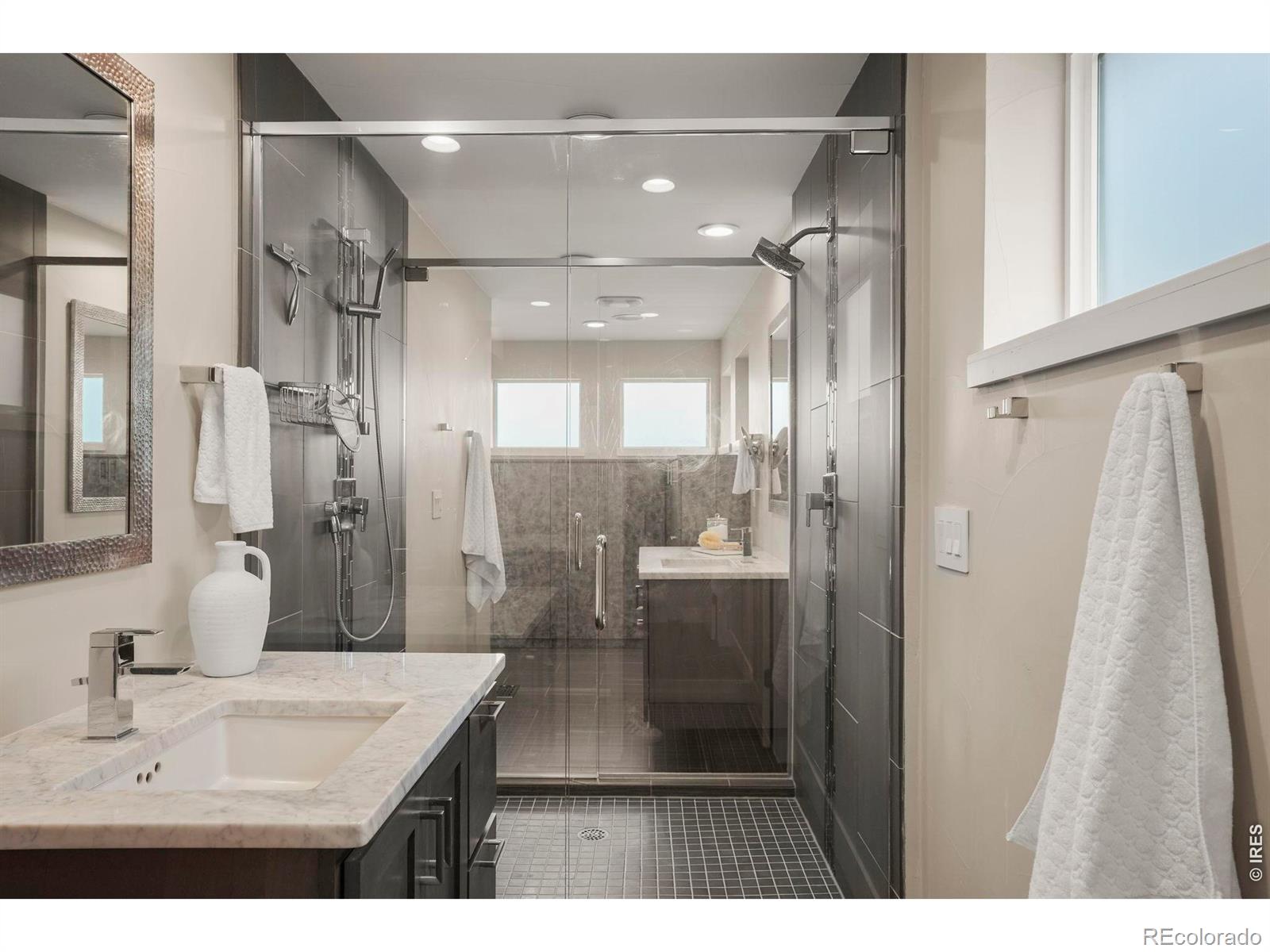 MLS Image #14 for 6797  larsh drive,denver, Colorado