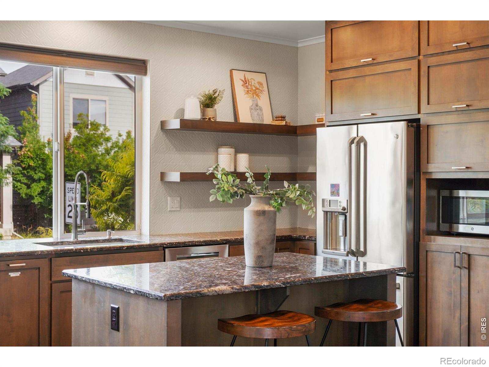 MLS Image #2 for 6797  larsh drive,denver, Colorado