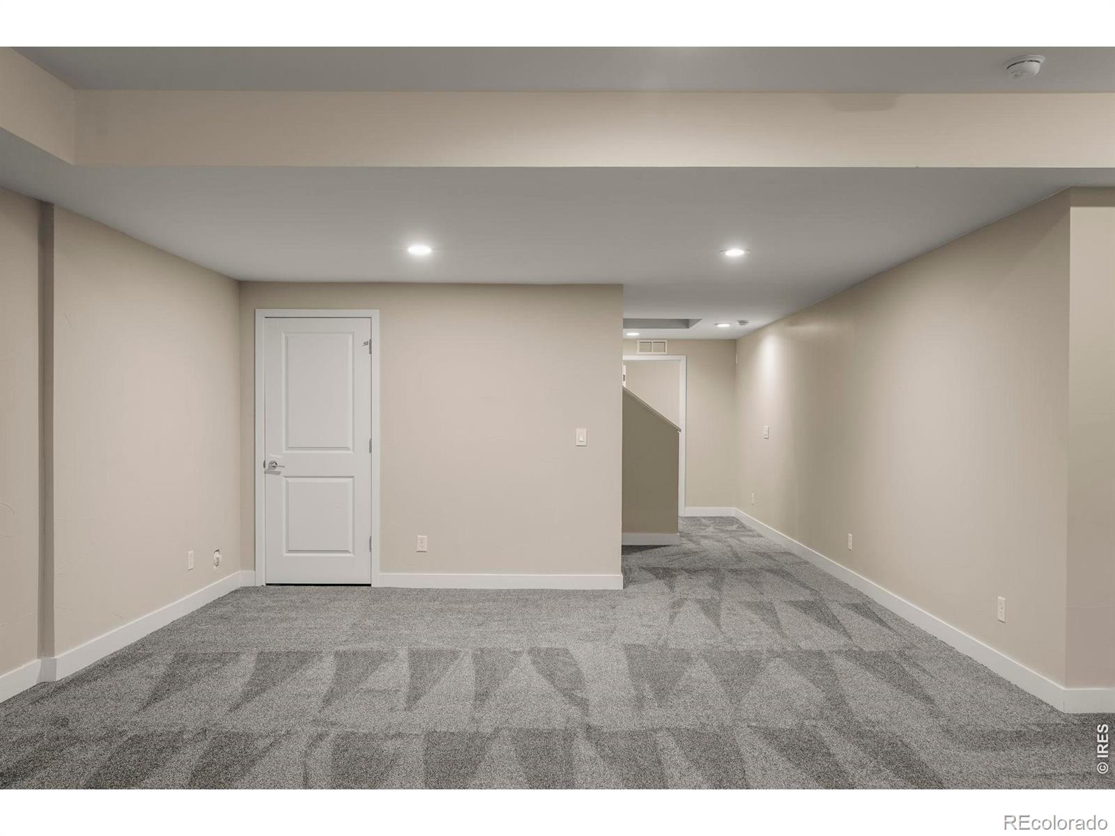 MLS Image #22 for 6797  larsh drive,denver, Colorado