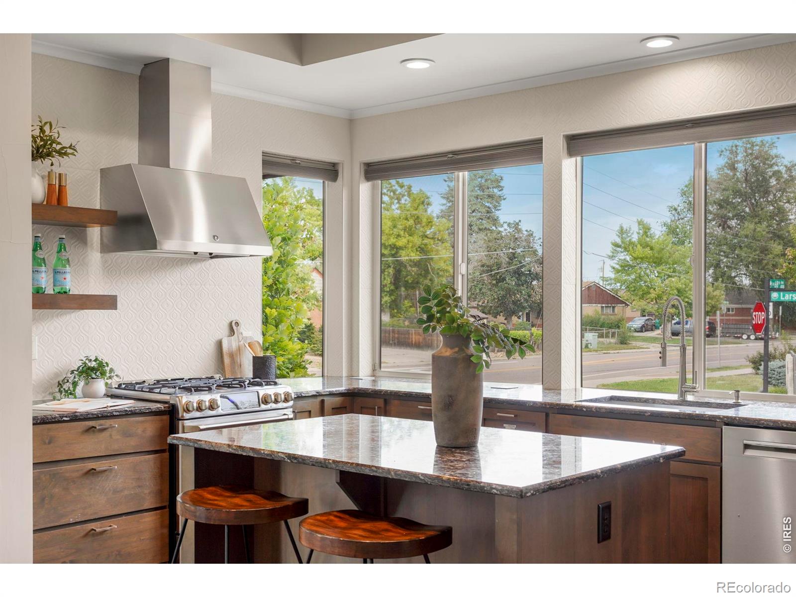 MLS Image #3 for 6797  larsh drive,denver, Colorado