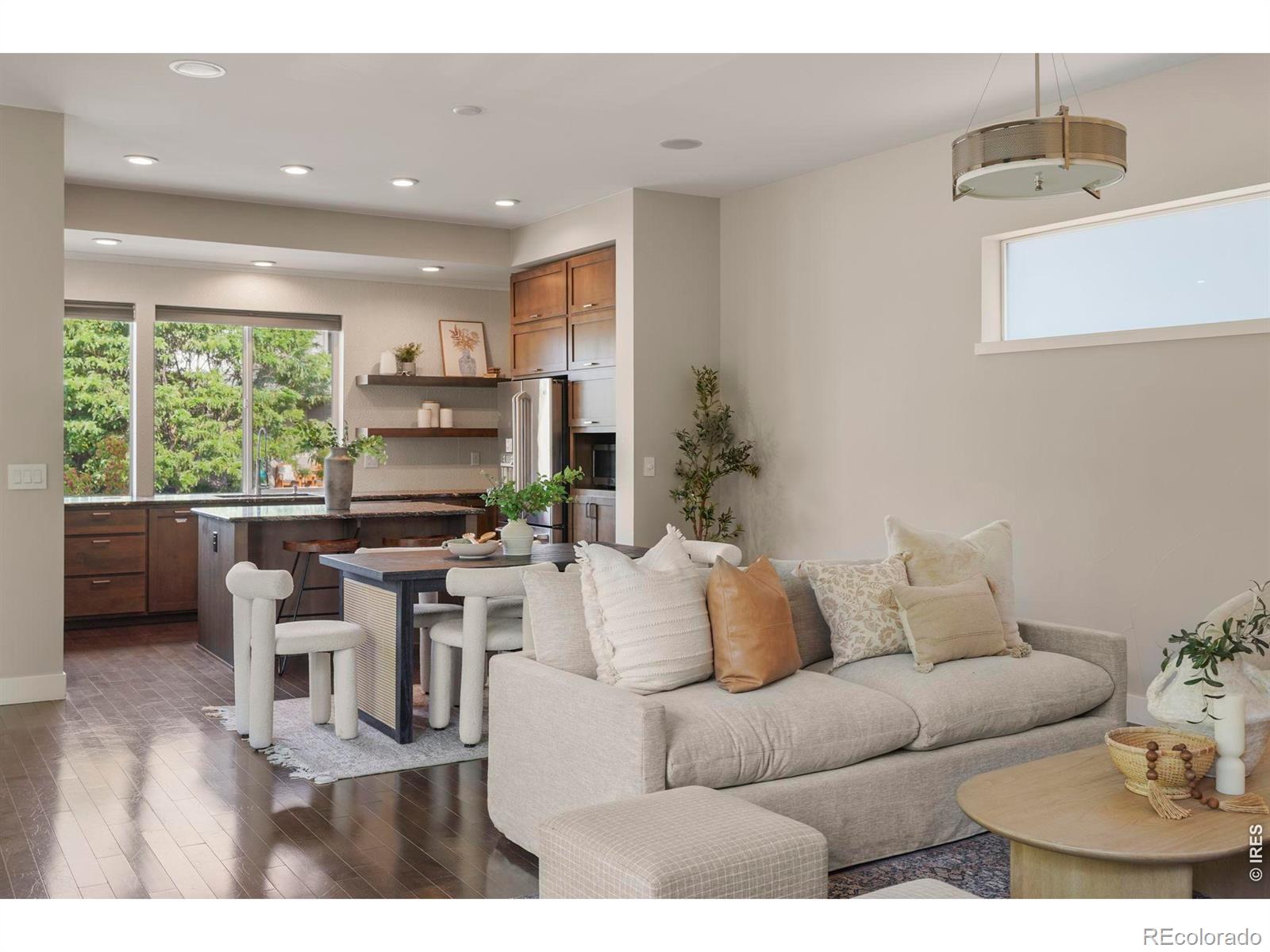 MLS Image #6 for 6797  larsh drive,denver, Colorado