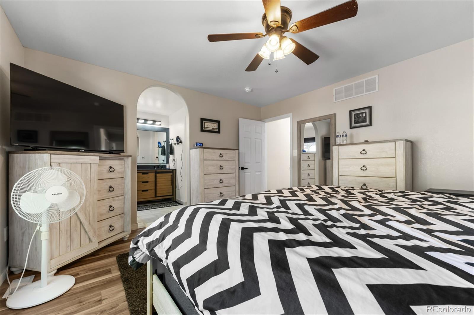 MLS Image #15 for 3321  modesto place,pueblo, Colorado