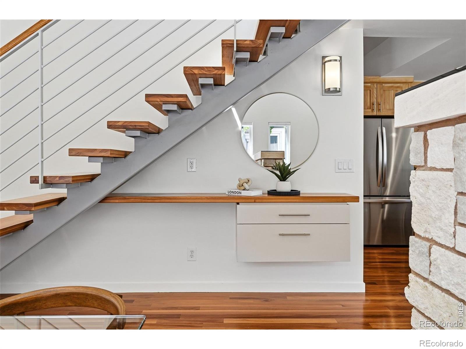MLS Image #9 for 210 s marion parkway,denver, Colorado