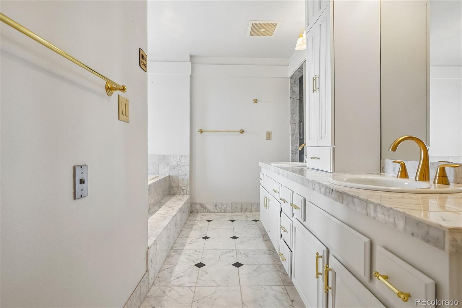 MLS Image #25 for 1900 e girard place,englewood, Colorado