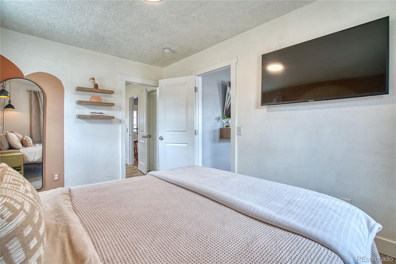 MLS Image #10 for 2001  5th avenue,greeley, Colorado