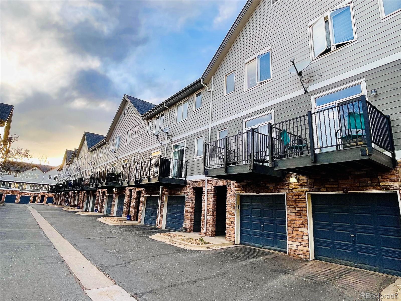 MLS Image #2 for 2951  riverwalk circle,littleton, Colorado